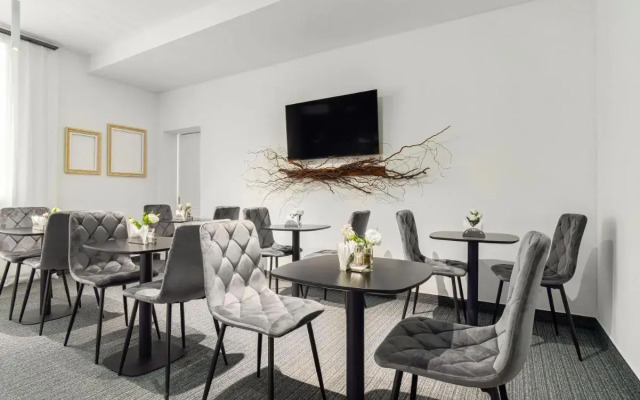 TA Collection Hotel