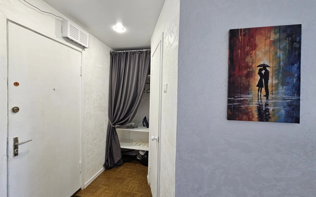 Na Naberezhnoy Flat