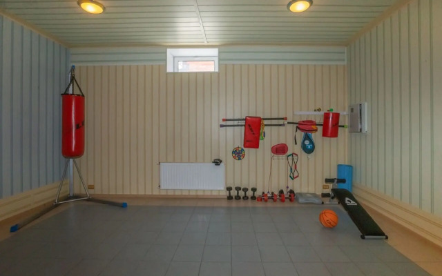 V Orlovke Guest house