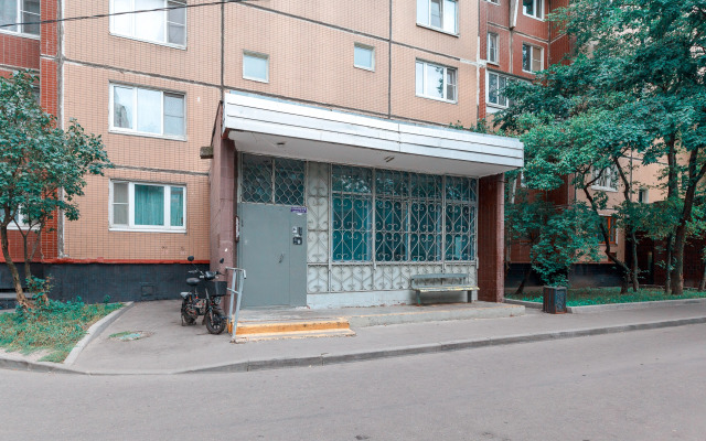 Апартаменты Просторная квартира на 4-х метро Марьино