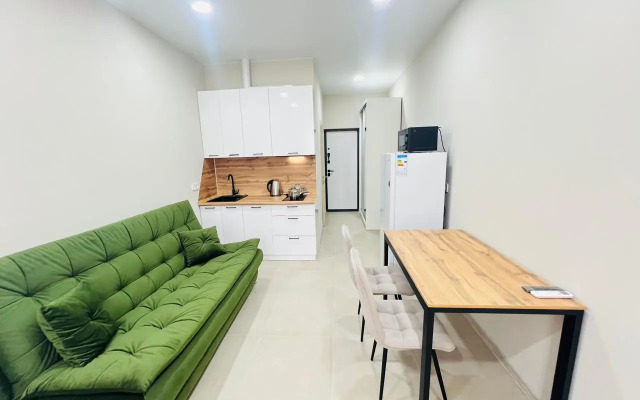 Svetlaya Studiya S Kukhney V Apart-Komplekse S Basseynom Apartments