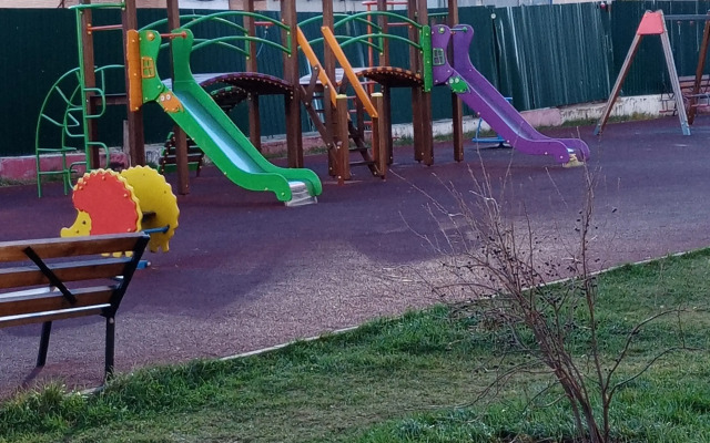 Апартаменты Листья на Автозаводской