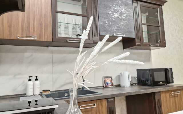 Квартира Родионова 202/2-20