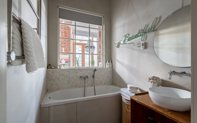 Апартаменты Your Luxury Apart на Восстания для 4 Гостей