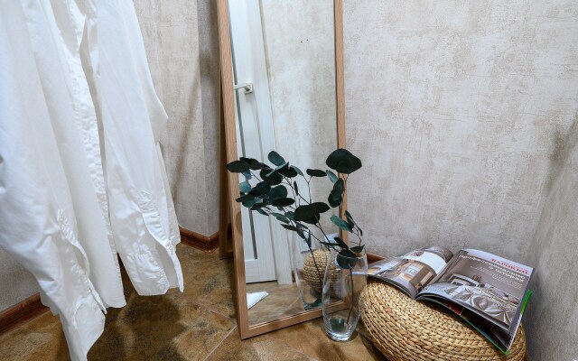 Uyutnaya s balkonom i vidom na gory. Kvatro 119 Apartments Flat
