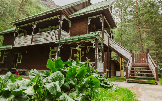Turistskiy Ozdorovitelnyy Kompleks Taezhnik Hotel
