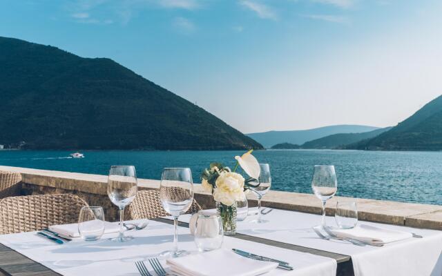 Heritage Grand Perast