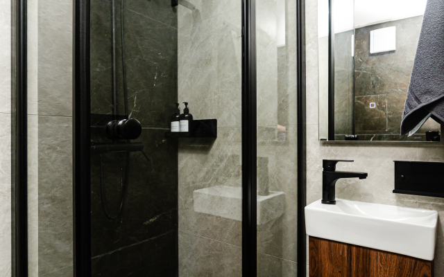 Lyuks Studiya V Stile Minimalizm Apartments