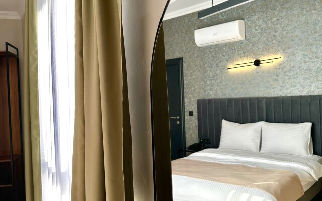 Lenora Airport Hotel