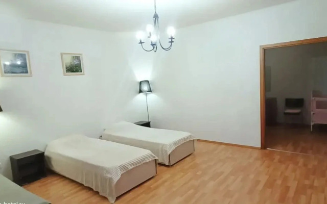 Квартира Гостевая Алеся на Малышева 4Б 3