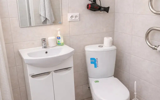 Однокомнатная квартира около администрации ШикаЛад КМВ