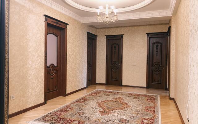 Uyutnaya So Vsemi Udobstvami Flat