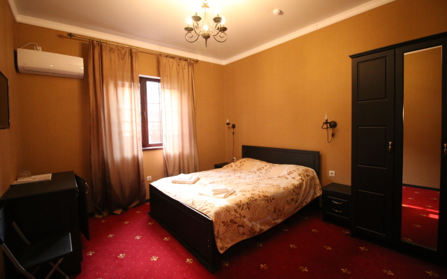 DzhaNat Hotel
