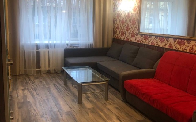 3 Komnatnaya Kvartira Dlya Bolshoy Kompanii Flat