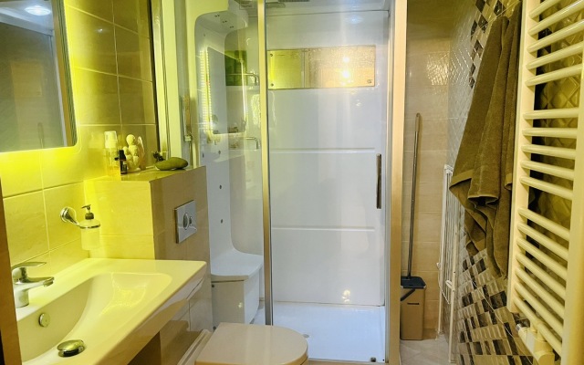 V Zelenogradske Na Moskovskoy Apartments