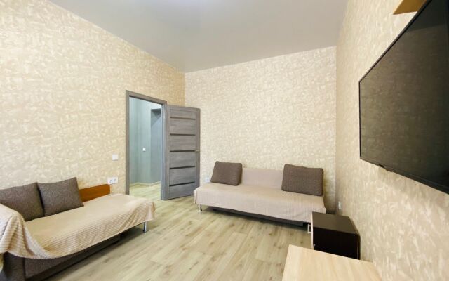 Vadima Podbelskogo 97/5 Apartments
