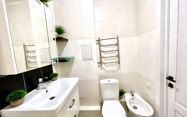 Uyutnaya Kvartira Na Ul.nikitinskaya 30 Flat