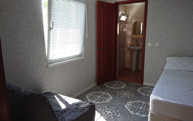 Rich Guest House