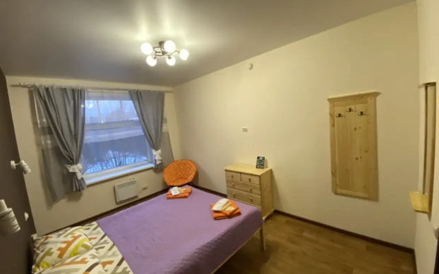 Commune Hostel