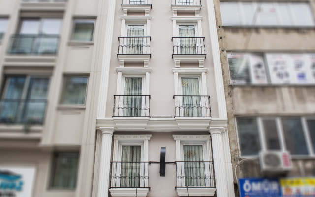 Mr. Bird Boutique Hotel