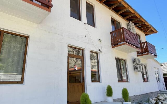 Eski Cesme Guest House