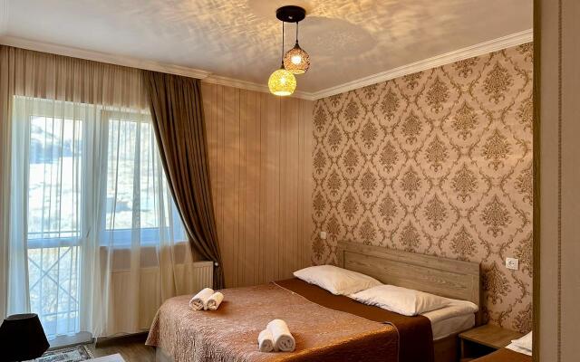 Kazbegi Inn Hotel