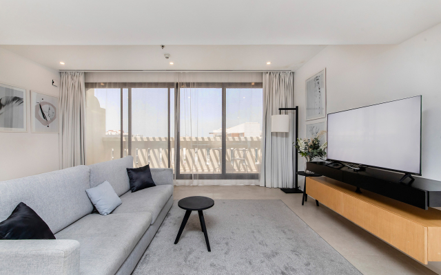 Royal Amwaj Anantaro Private Beach Lagoon Pool Apartment