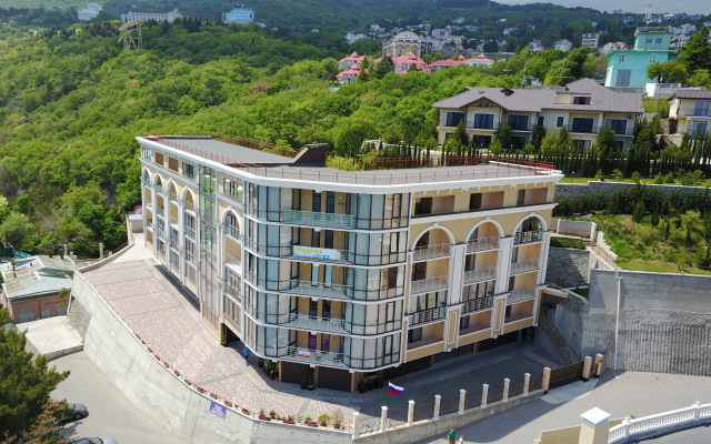 Dolphin Apartments