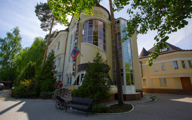 Dvoryanskoe Gnezdo Hotel