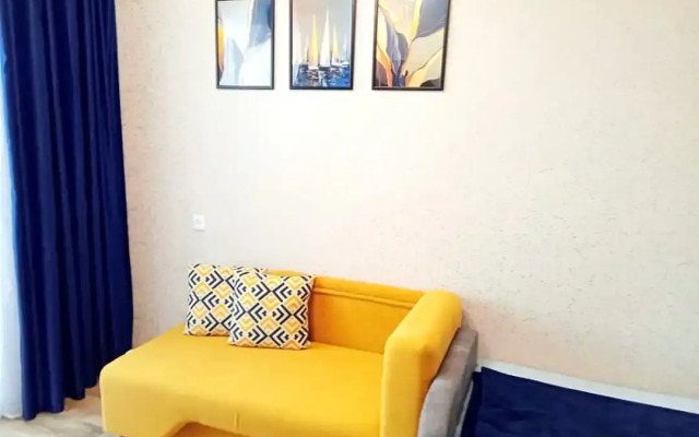 Odnokomnatnaya po Ulitse Oktyabryskaya Flat