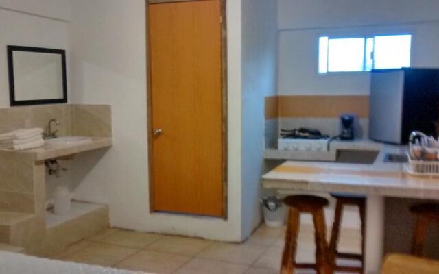 Отель Oasis Cuyutlán by Rotamundos