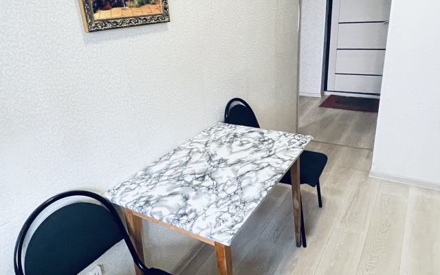 Prosvescheniya 8/2 Apartments