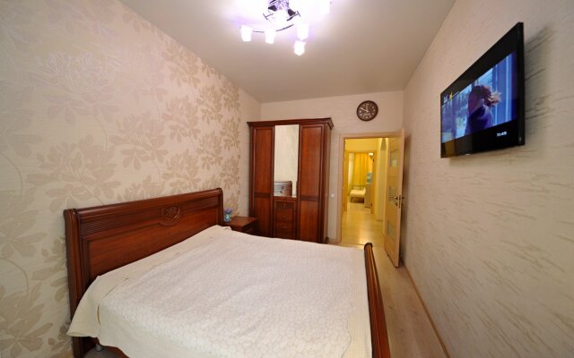 Апартаменты c двумя спальнями  на улице Мира