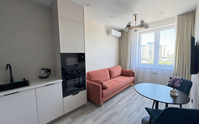 Chetyrekhmestnaya Dizaynerskaya V Tsentre Goroda Flat