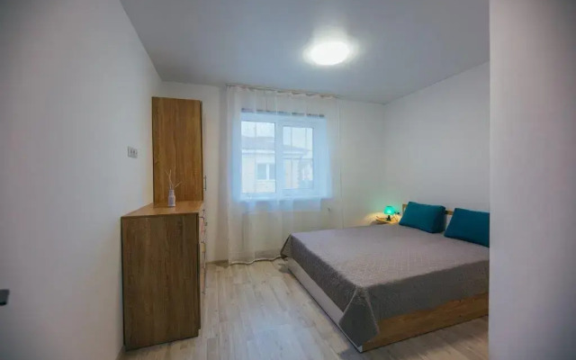 Na Beregu Morya Private house