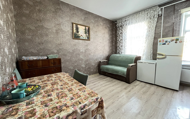 Апартаменты двухкомнатные NHome Деревянное зодчество