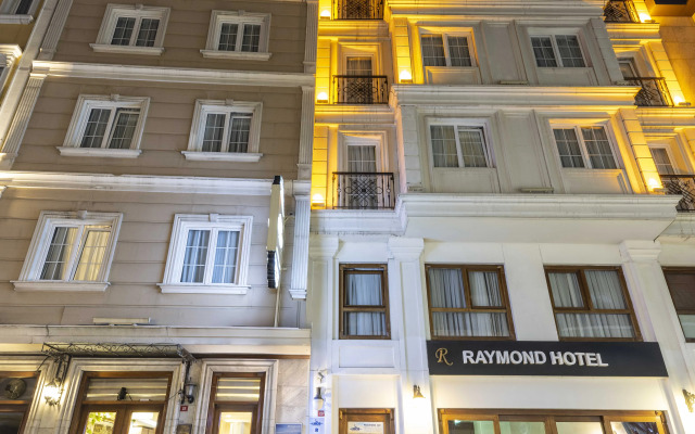 Raymond Old City Hotel