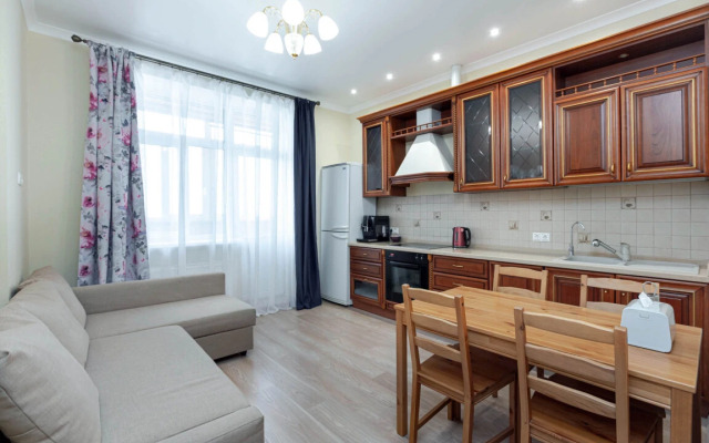 АПАРТАМЕНТЫ REHOME24 на 13 этаже с балконом