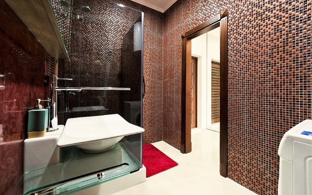 Pearl Apartment