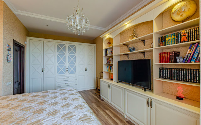 Rustic Luxe in Heart of Kazan Flat