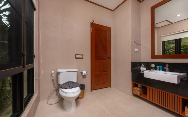 RAAS 3br, Private Pool|Naiharn Beach Villa