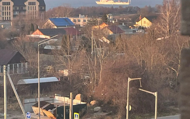 Uyutnaya Na Beregu Morya Flat