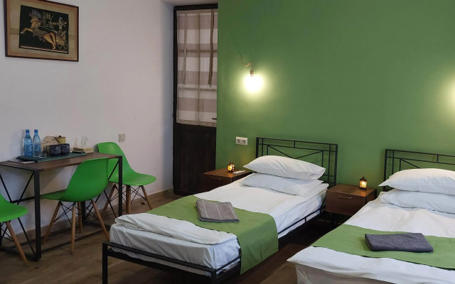 Blur Inn Gallery Hotel