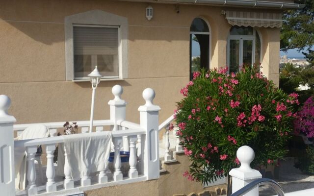 V Los Balkones Villa