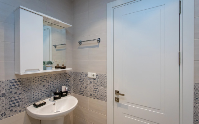 Apartments with a View of the Ferris Wheel and the City