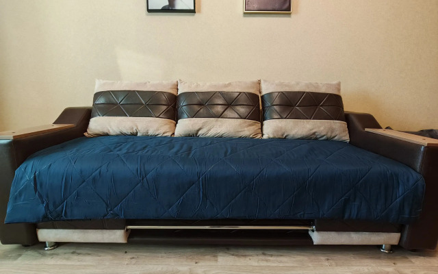 Komfortnaya Kvartira Ryadom S Dalgau Flat