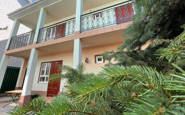 Elis Guest House
