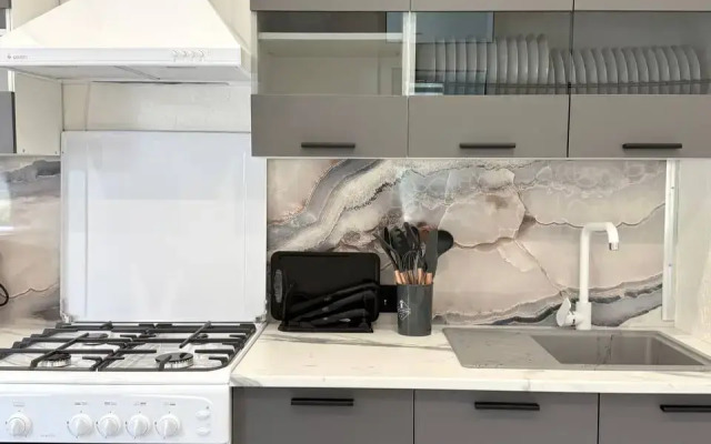 Вилла Коттедж в центре Сочи с бассейном и барбекю