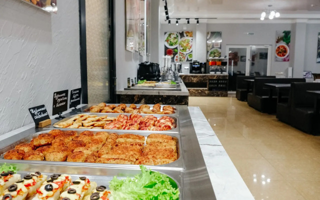 Sedymoye Nebo Hotel