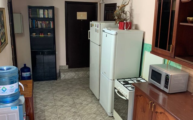 Veliya Guest House S Basseynom